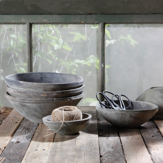 Terracotta Bowl in Moss Grey
