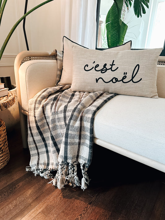 Plaid Throw with Tassels