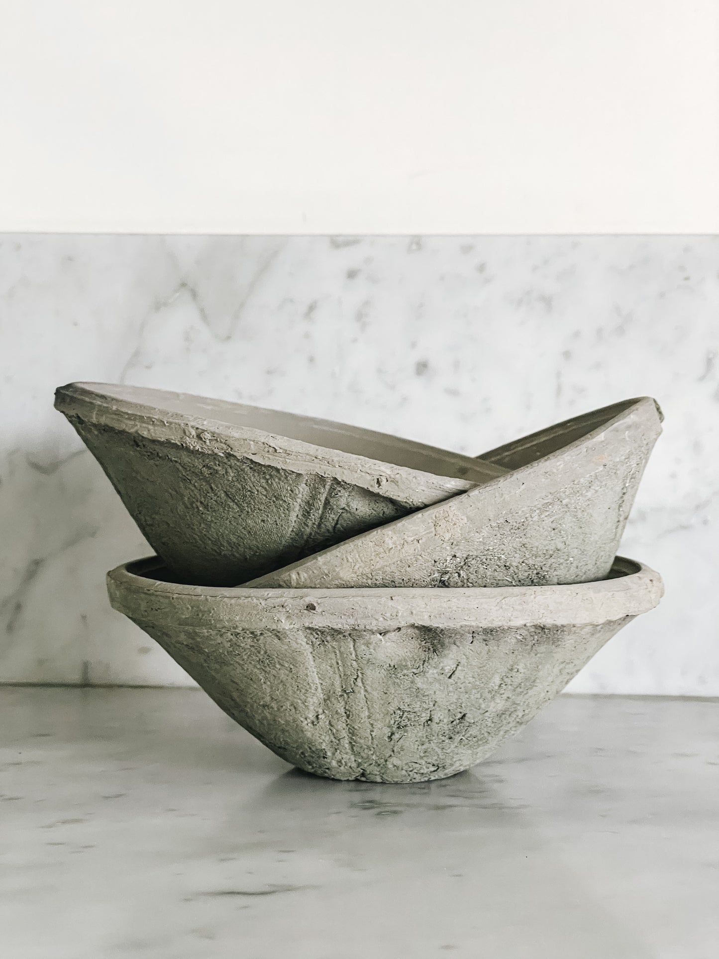 Terracotta Bowl in Moss Grey
